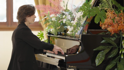 Un Pianoforte, Un Cane, Una Pulce E Una Bambina 8